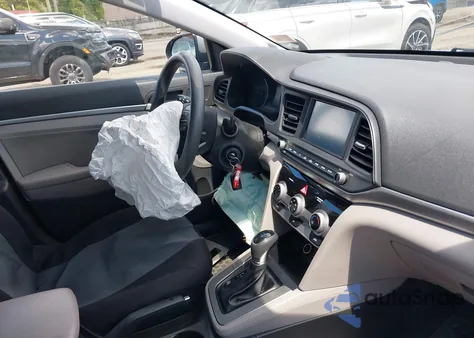 2019 Hyundai Elantra Sel/Value/Limited z USA, uszkodzony, nr VIN KMHD84LF6KU738085